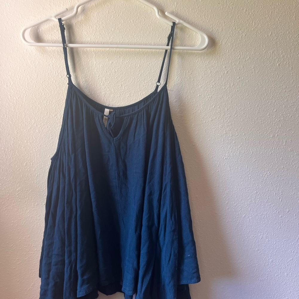 off-shoulder long sleeve top